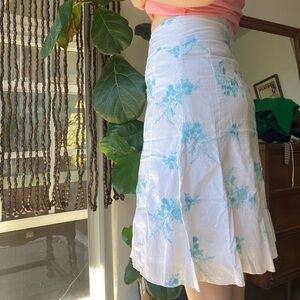 Vintage y2k Suzy Shier 100% cotton embroidered white midi skirt